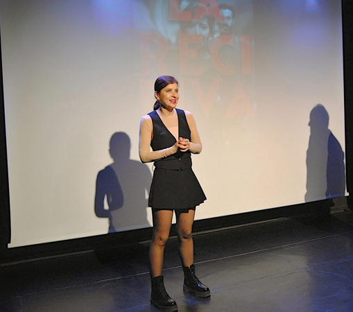 La Recidiva Cortos con Ñ - Rut Santamaria